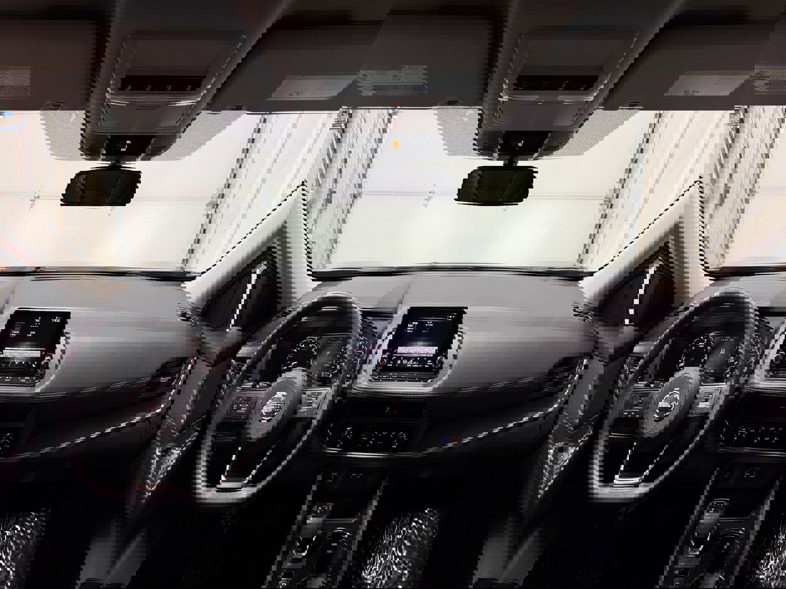 Used 2024 Nissan Rogue S image 3