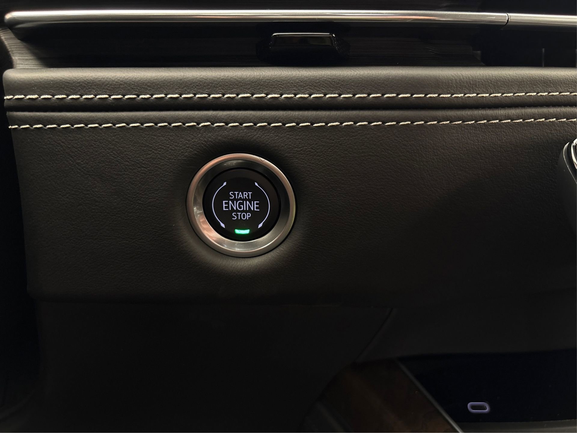 New 2025 Cadillac Escalade ESV Sport Platinum image 27