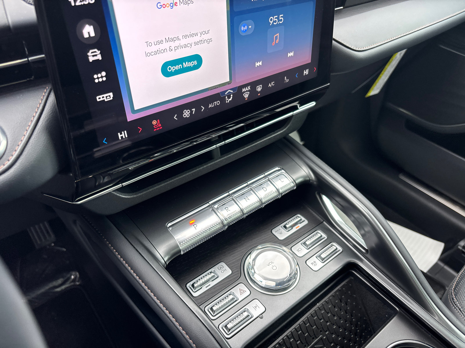 New 2026 Lincoln Nautilus Reserve AWD/4WD image 23