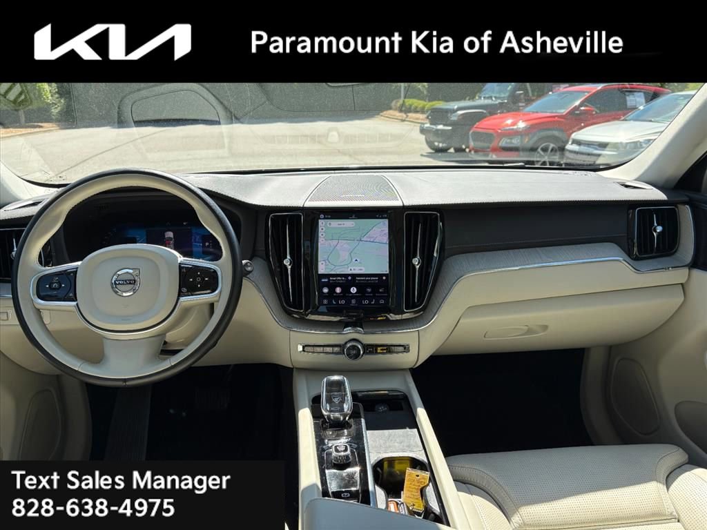 Used 2022 Volvo XC60 B5 Inscription AWD/4WD image 7