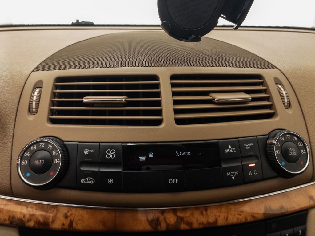 Used 2008 Mercedes-Benz E 350 4MATIC Wagon image 14