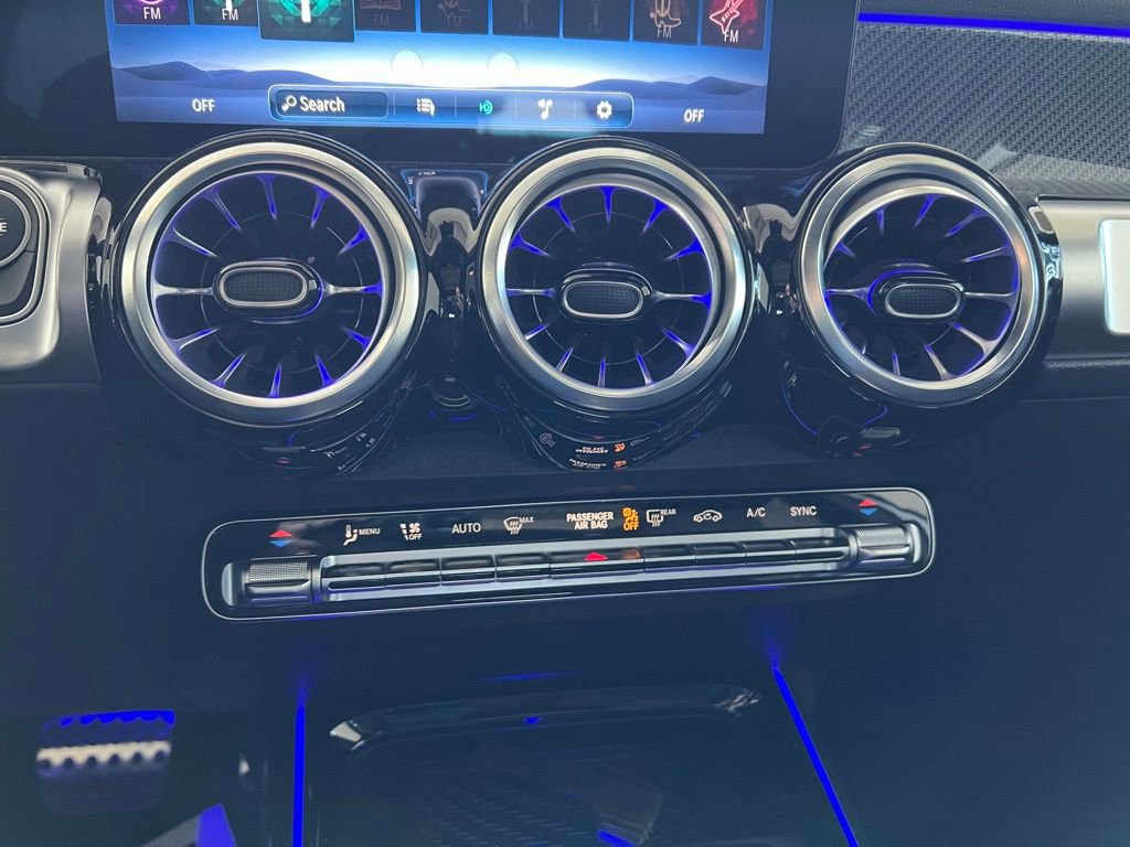 Certified 2025 Mercedes-Benz GLB 250 4MATIC image 16