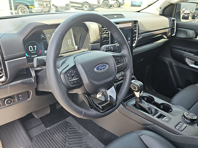 Used 2025 Ford Ranger Lariat w/ FX4 Off-Road Package image 15