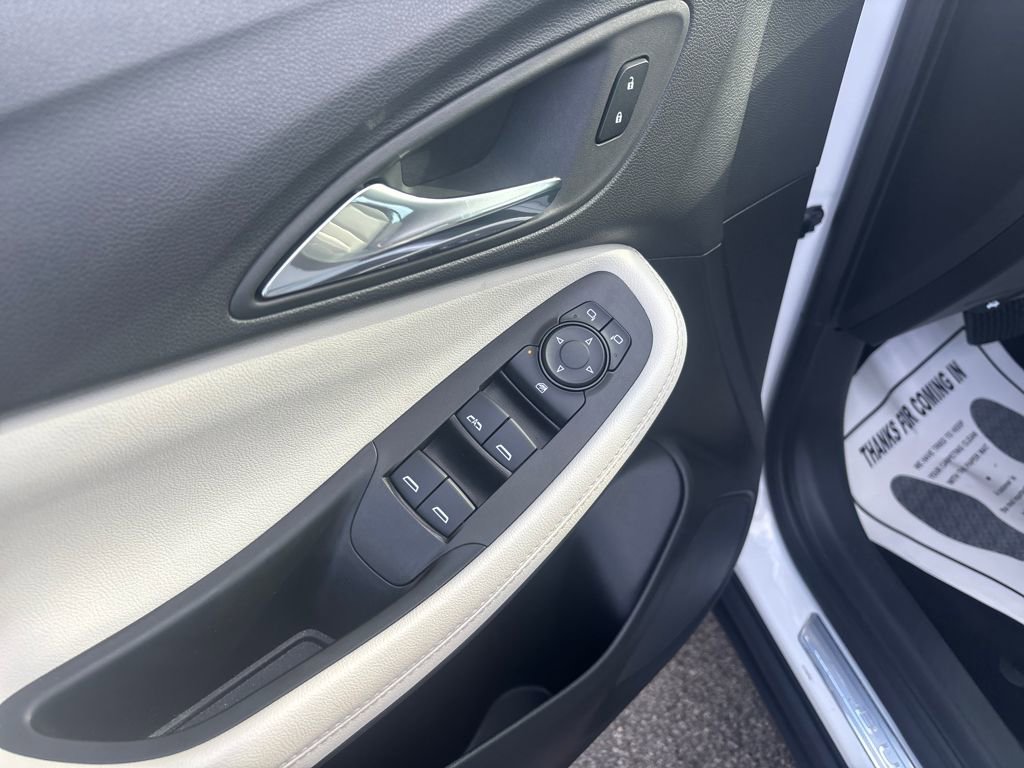 Used 2023 Buick Encore GX Select image 15