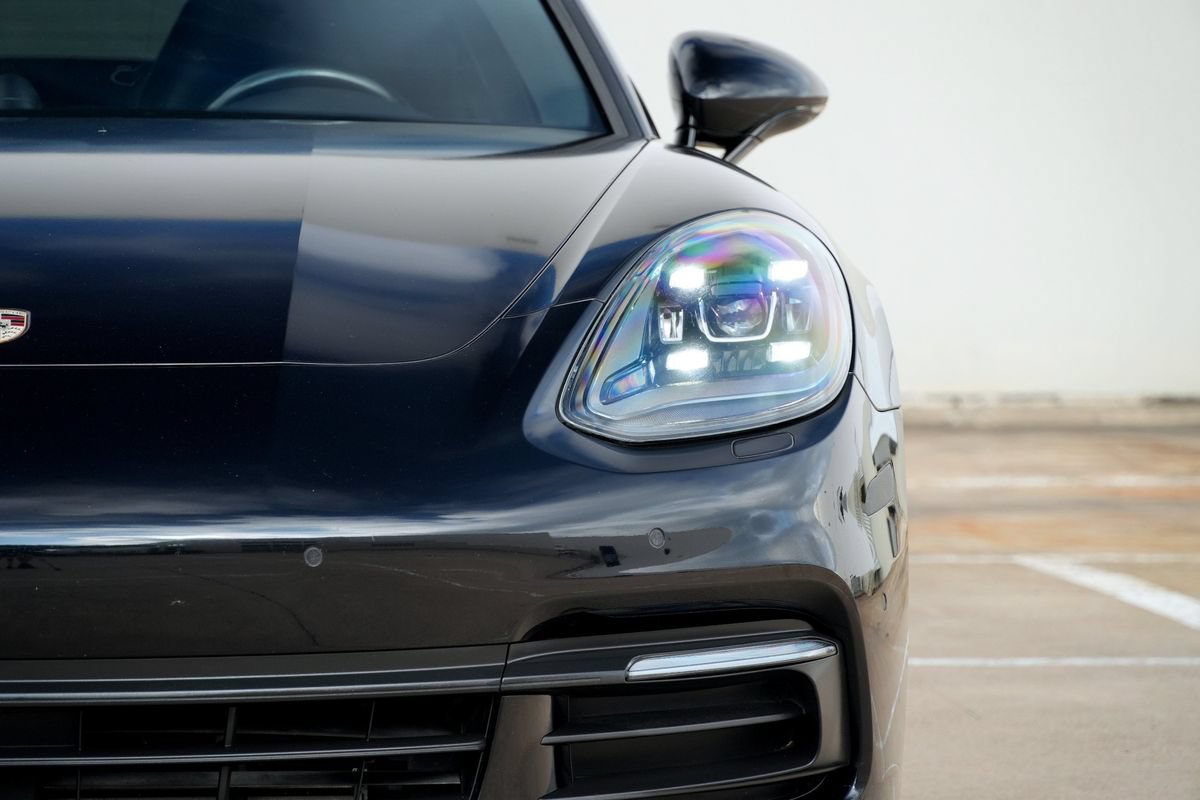 Used 2018 Porsche Panamera 4 AWD/4WD image 21