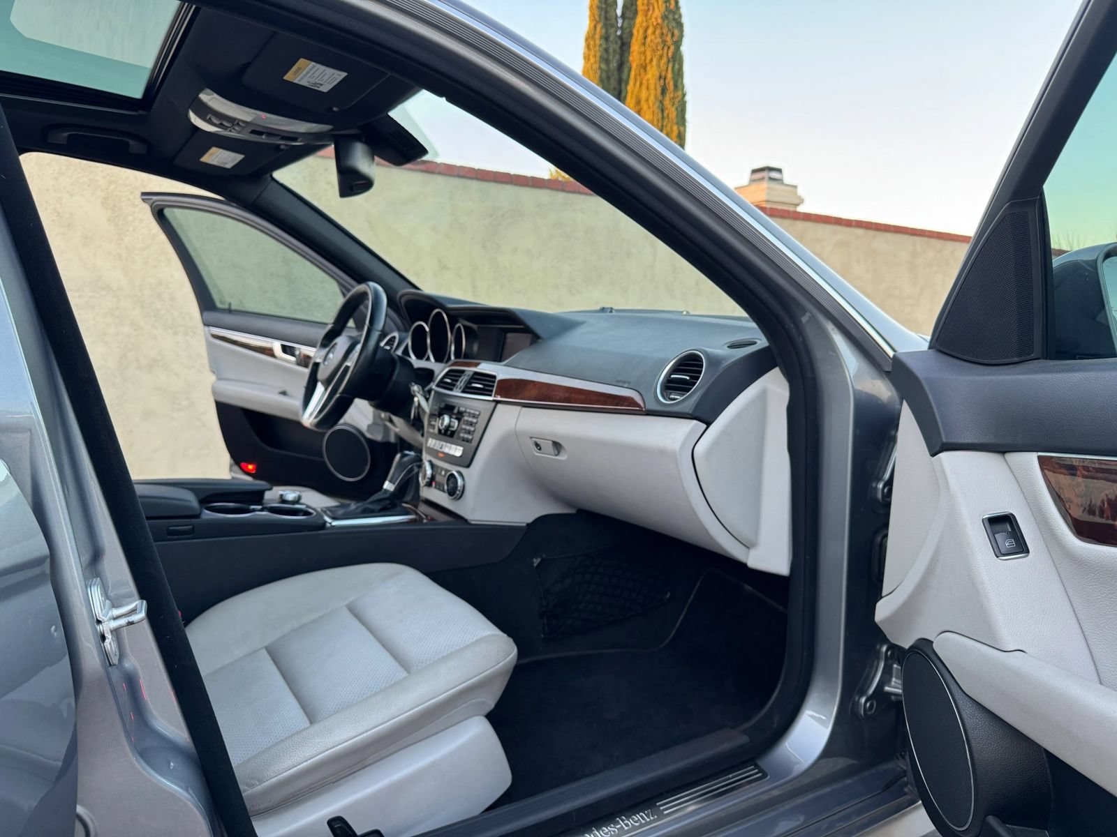 Used 2012 Mercedes-Benz C 250 Sedan image 7
