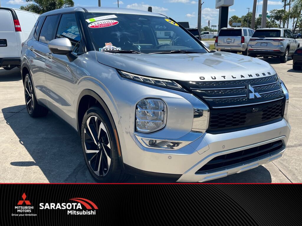 Used 2024 Mitsubishi Outlander SE