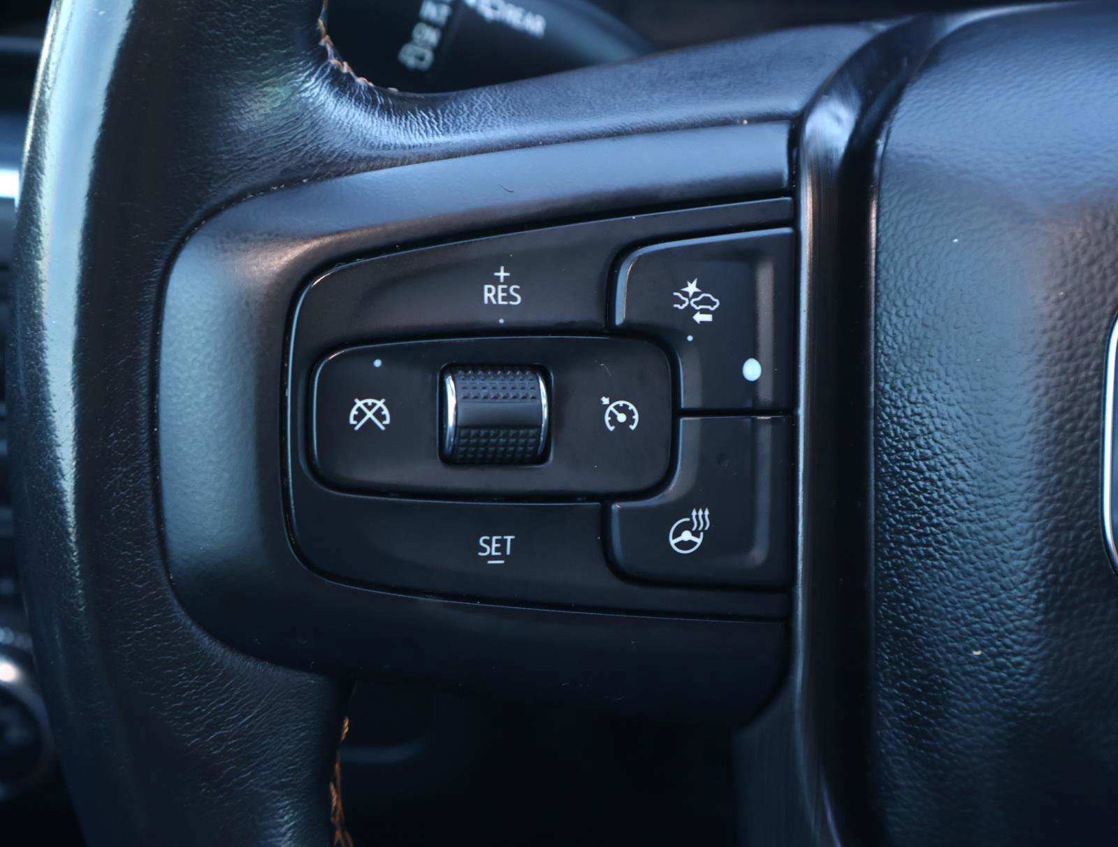 Used 2023 GMC Yukon AT4 w/ AT4 Premium Package image 26