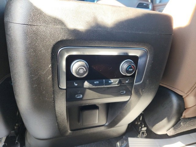 Used 2021 Chevrolet Suburban High Country image 8