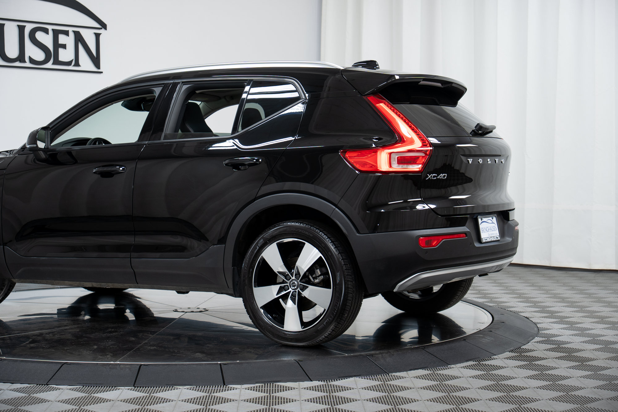 Used 2020 Volvo XC40 T5 Momentum AWD/4WD image 29