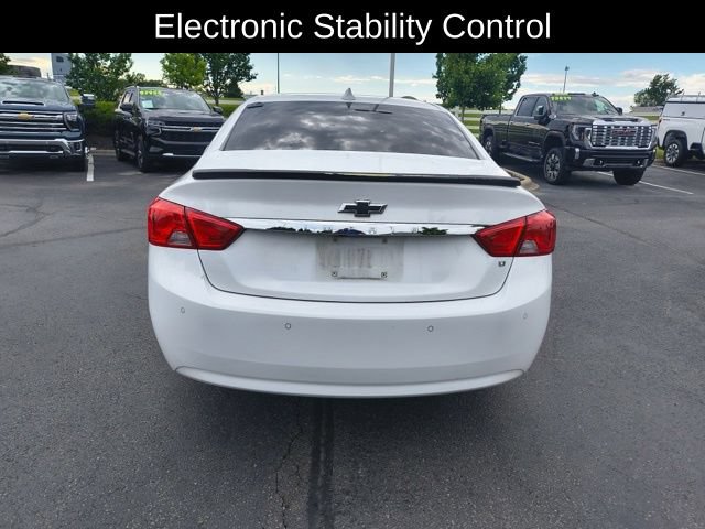 Used 2017 Chevrolet Impala LT w/ Convenience Package FWD image 4
