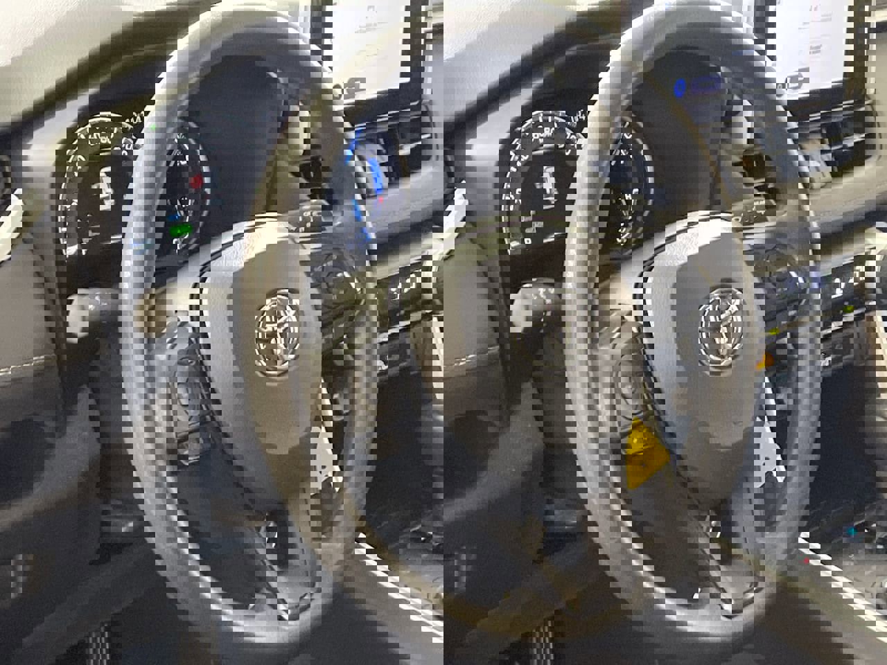 Used 2024 Toyota RAV4 LE image 13