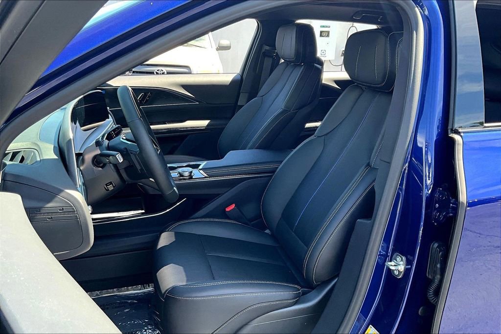 New 2026 Cadillac Lyriq Sport image 12