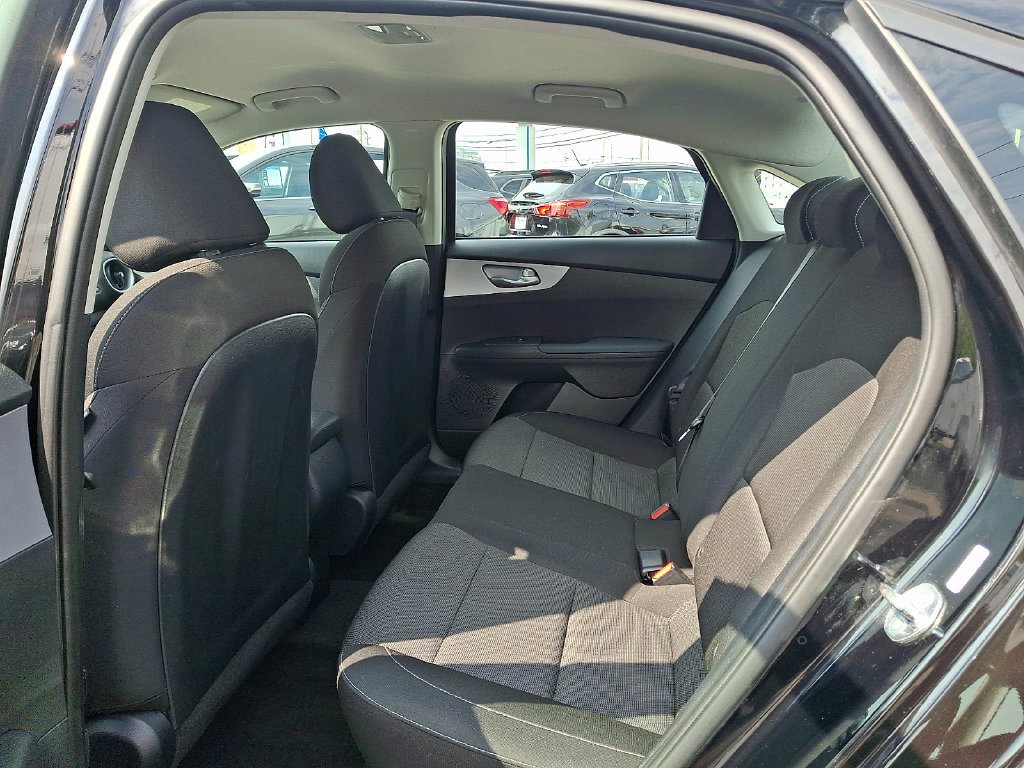 Certified 2024 Kia Forte LXS w/ LXS Technology Package FWD image 12
