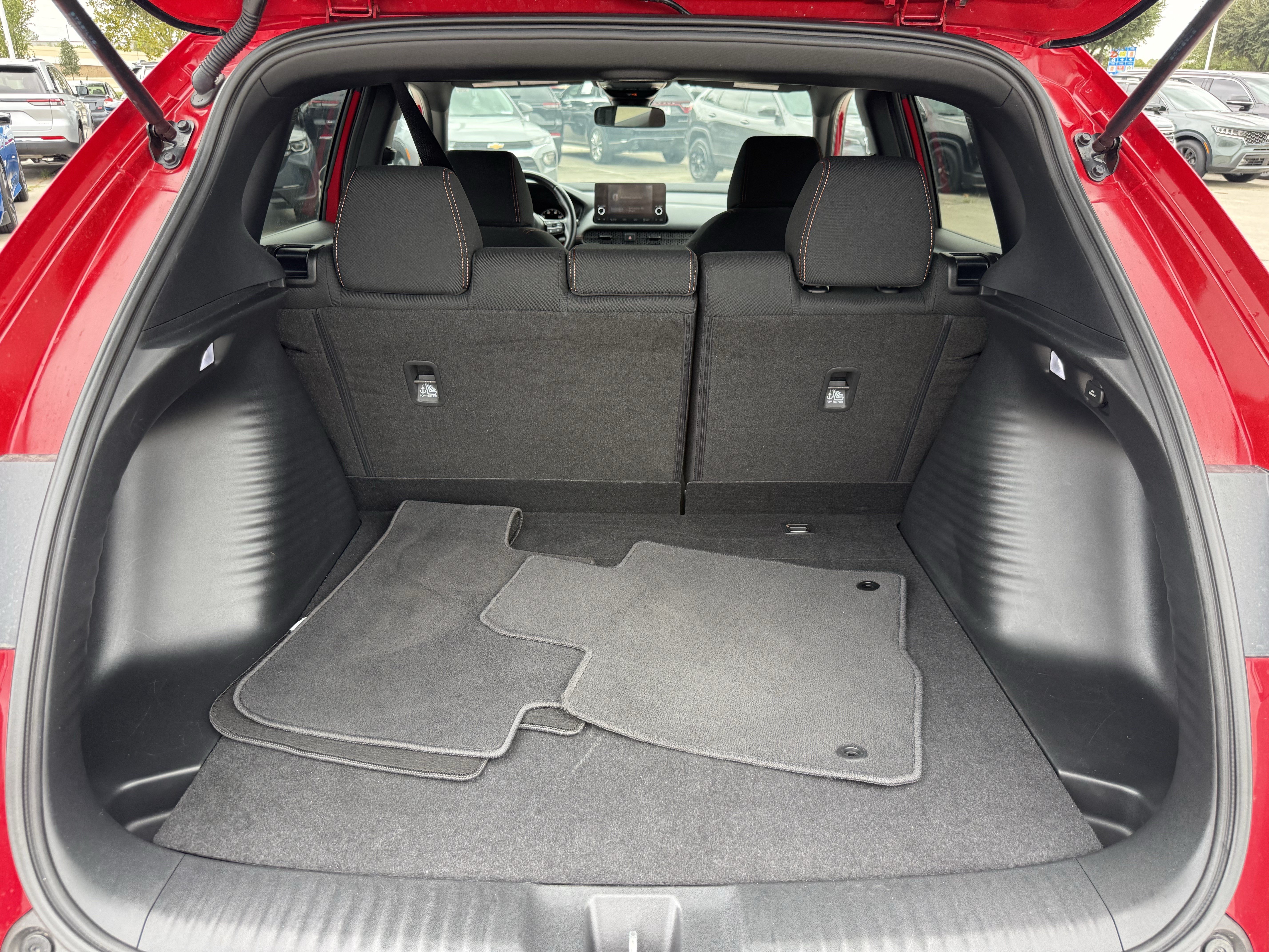 Used 2025 Honda HR-V Sport image 31