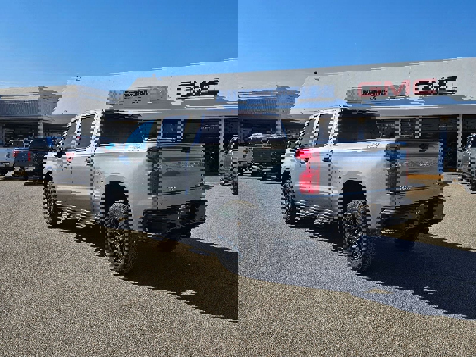 Used 2023 Chevrolet Silverado 1500 Custom Trail Boss image 32