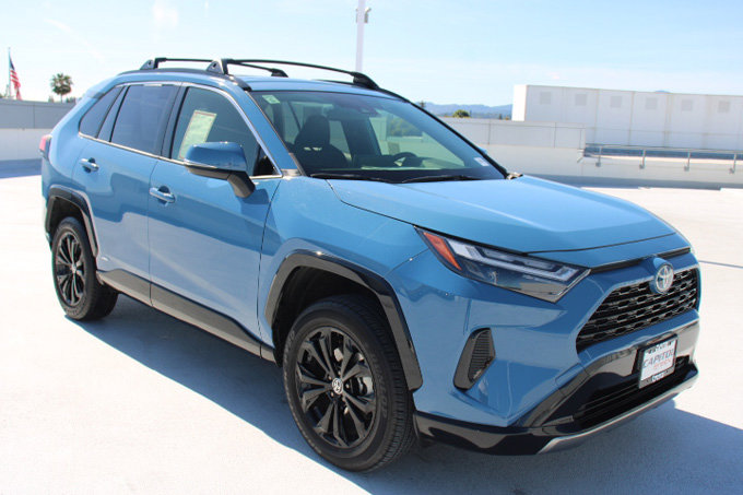 Certified 2024 Toyota RAV4 SE AWD/4WD image 2