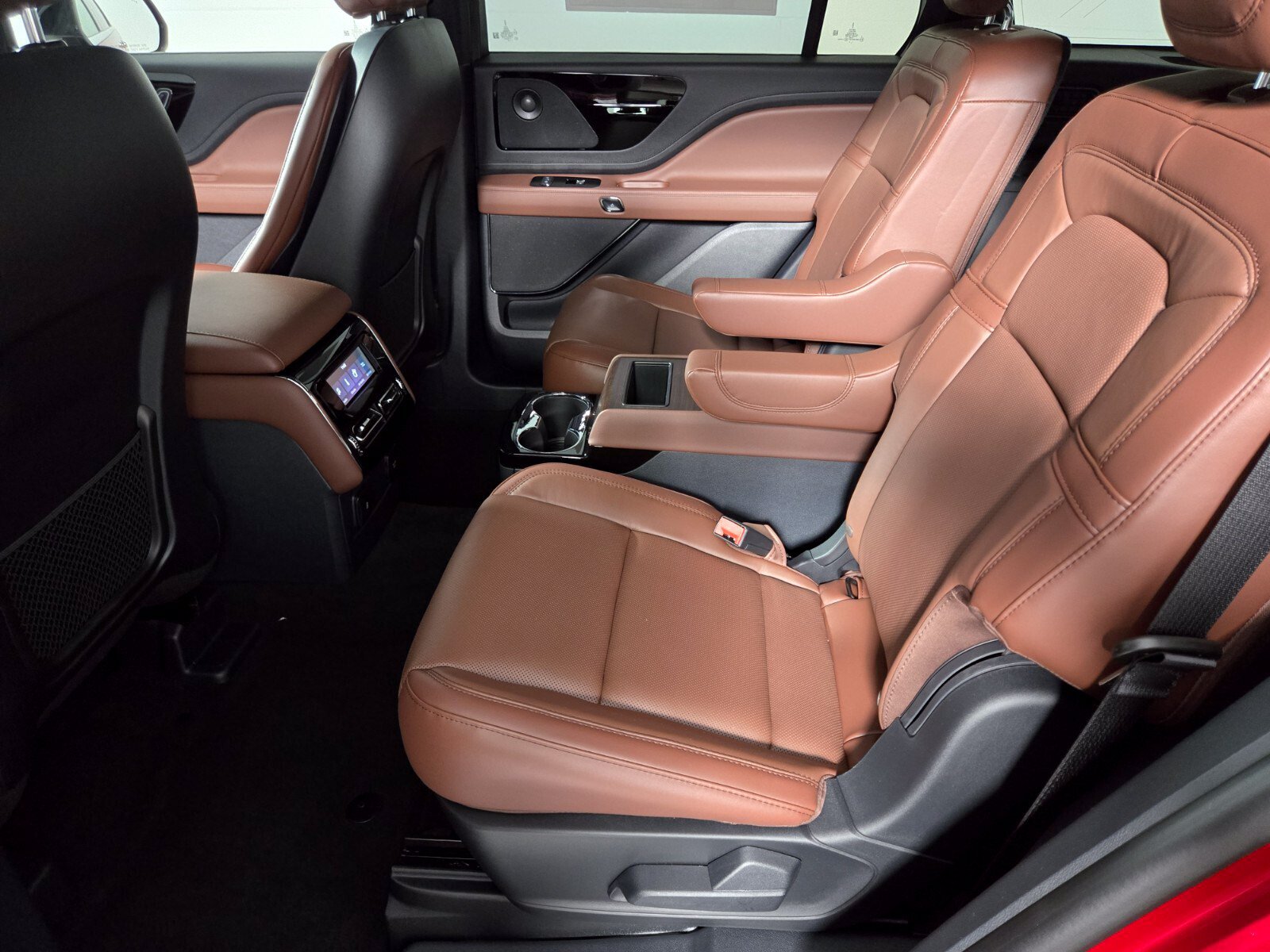 New 2026 Lincoln Aviator Reserve w/ Illumination Package RWD image 14