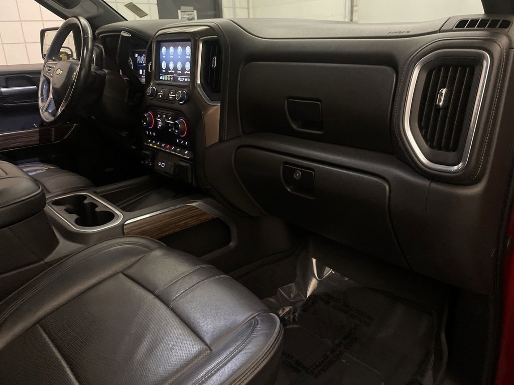 Used 2021 Chevrolet Silverado 1500 High Country w/ Technology Package image 24