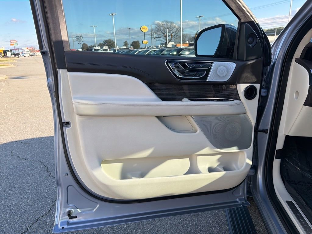 Used 2021 Lincoln Navigator Black Label AWD/4WD image 13