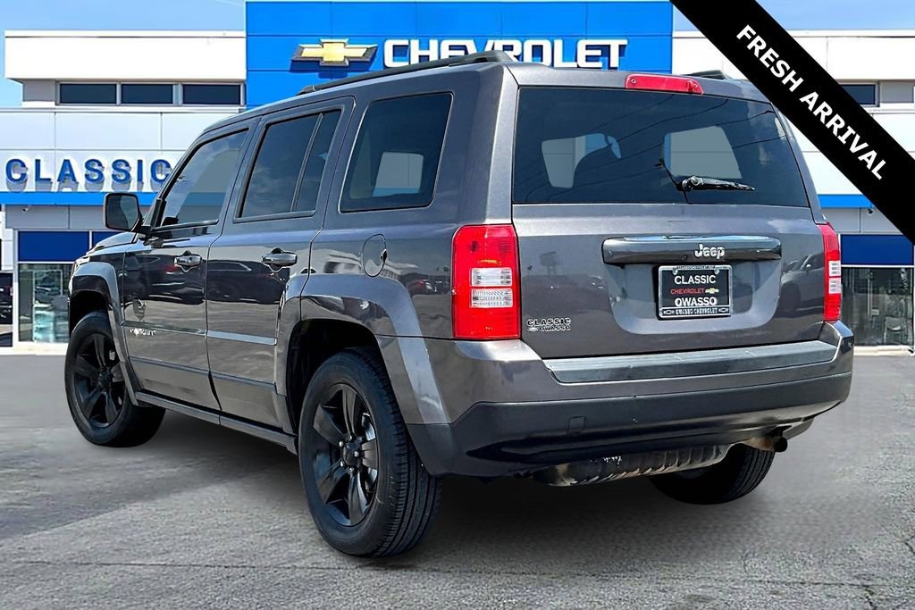 Used 2016 Jeep Patriot Sport w/ Power Value Group image 4