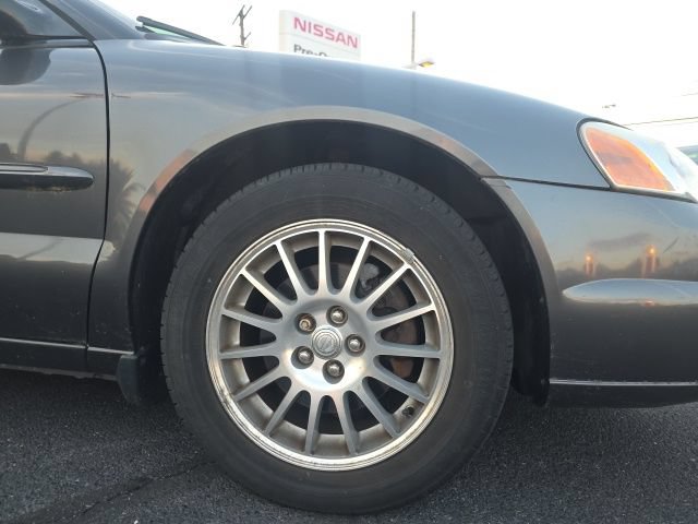 Used 2004 Chrysler Sebring LX FWD image 9
