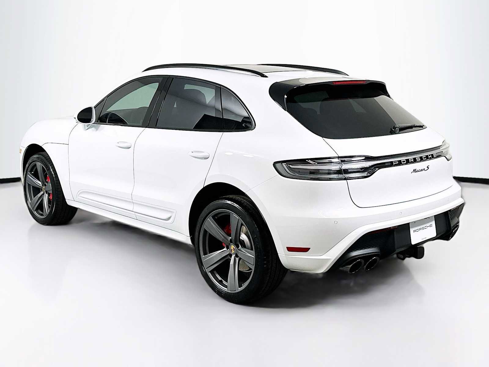 New 2025 Porsche Macan S image 3