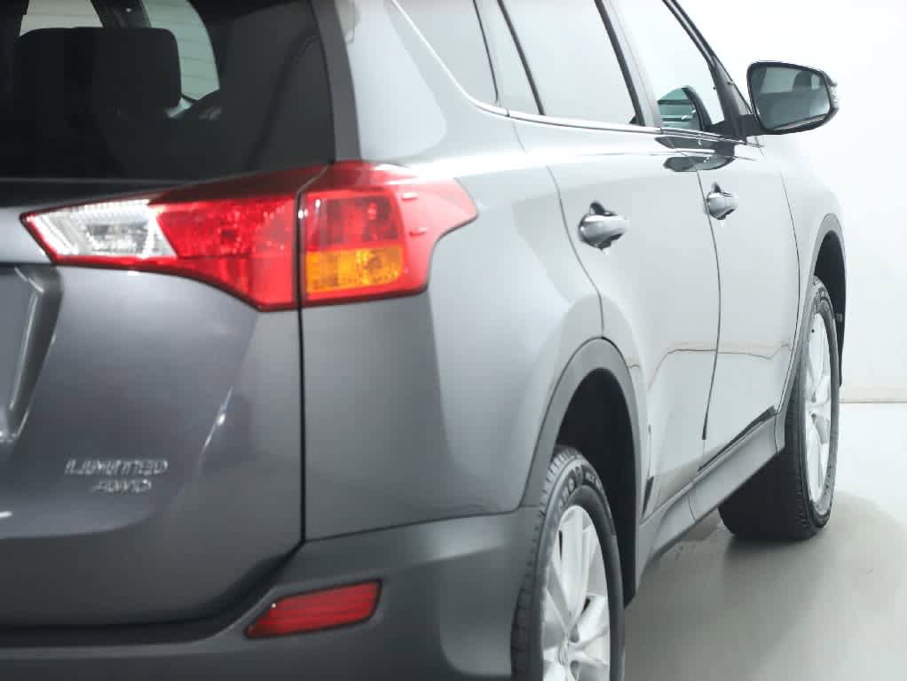 Used 2014 Toyota RAV4 Limited w/ Technology Package AWD/4WD image 45