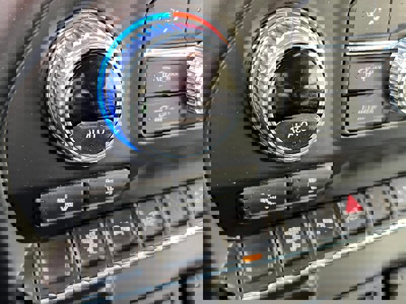 Used 2020 GMC Sierra 2500 SLT w/ Driver Alert Package I AWD/4WD image 40