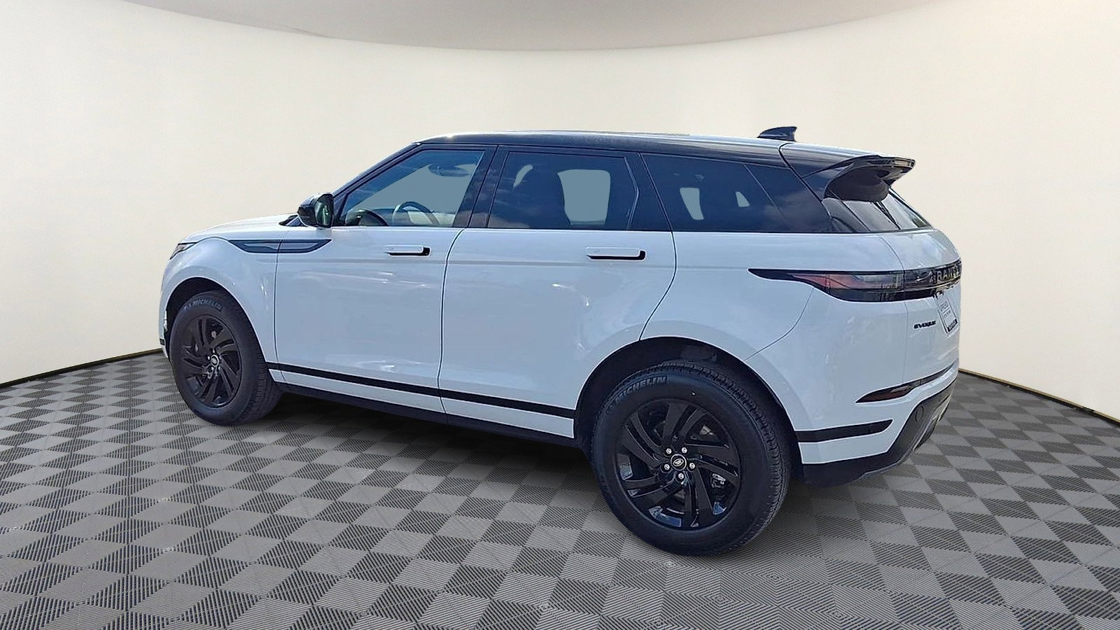 Certified 2026 Land Rover Range Rover Evoque S AWD/4WD image 6