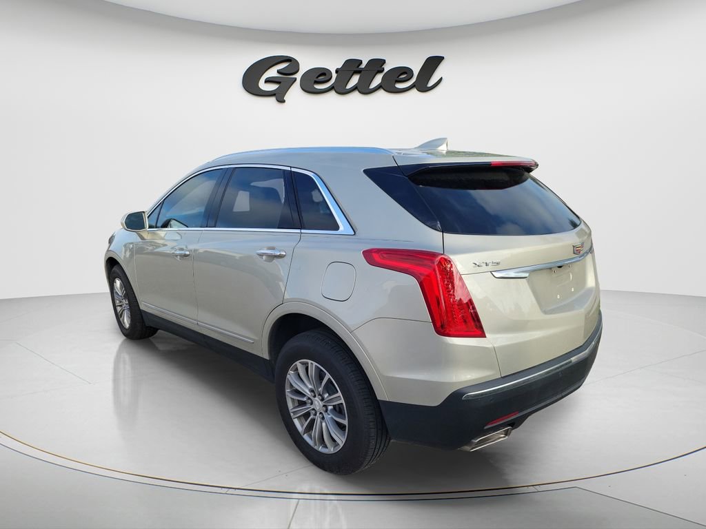 Used 2017 Cadillac XT5 Luxury w/ Driver Awareness Package image 8