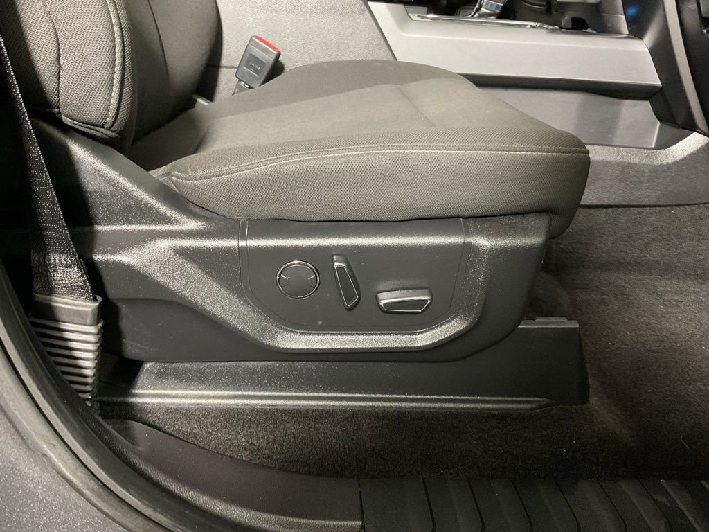 Used 2018 Ford F150 XLT w/ Equipment Group 302A Luxury image 35