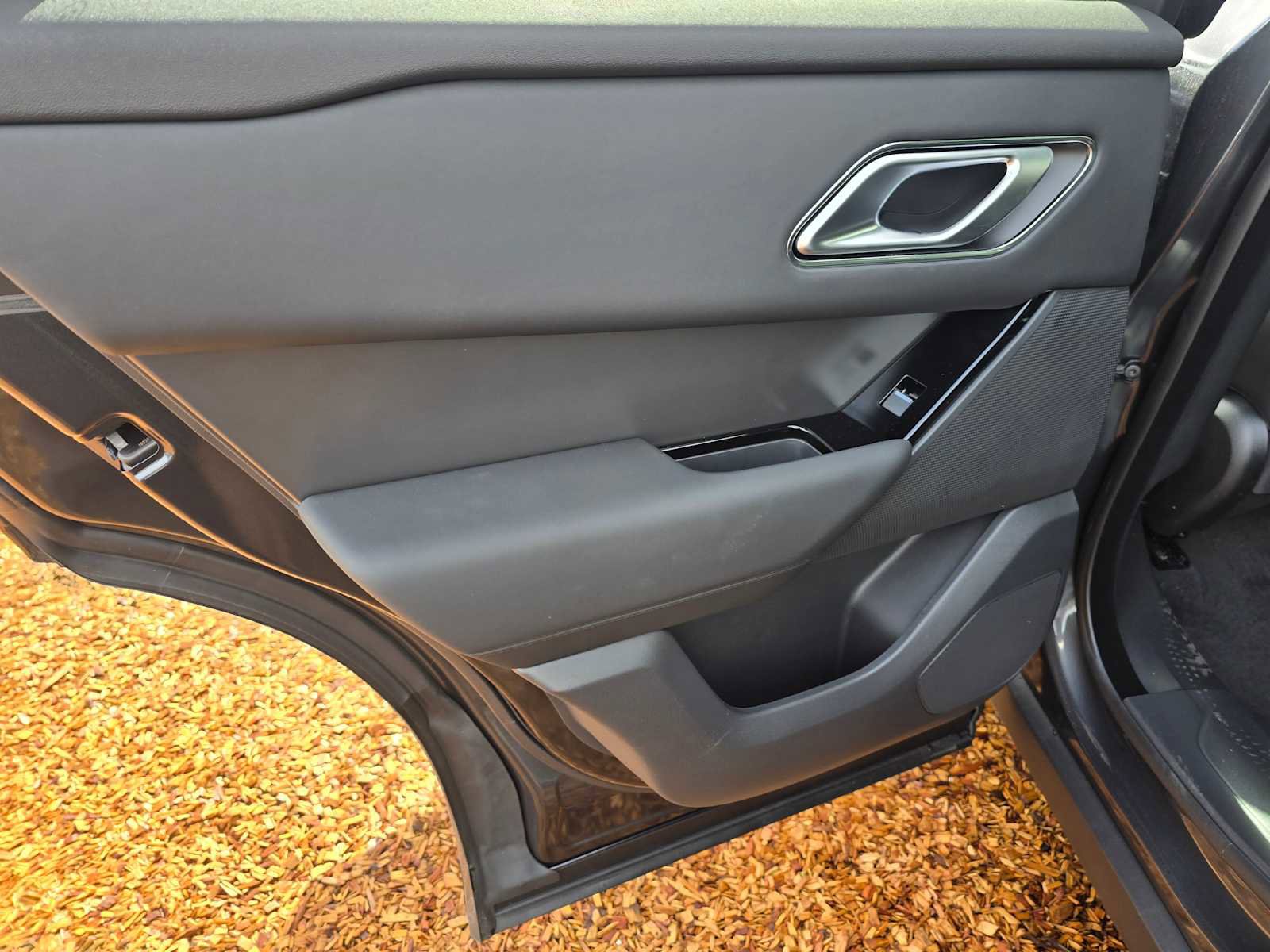 Used 2026 Land Rover Range Rover Velar S image 20