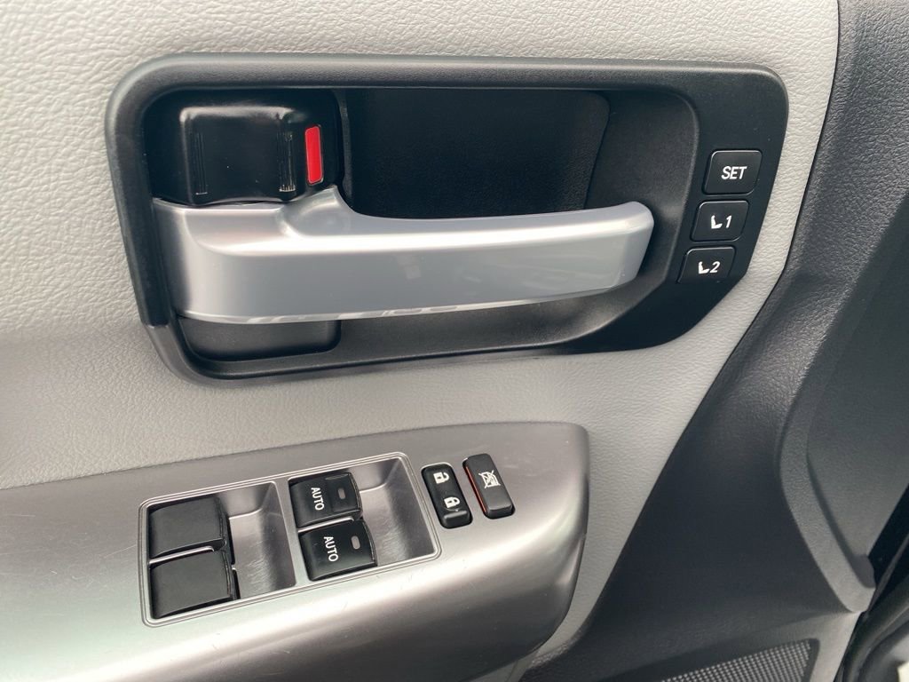 Used 2020 Toyota Sequoia Limited w/ Safety & Convenience Package image 10
