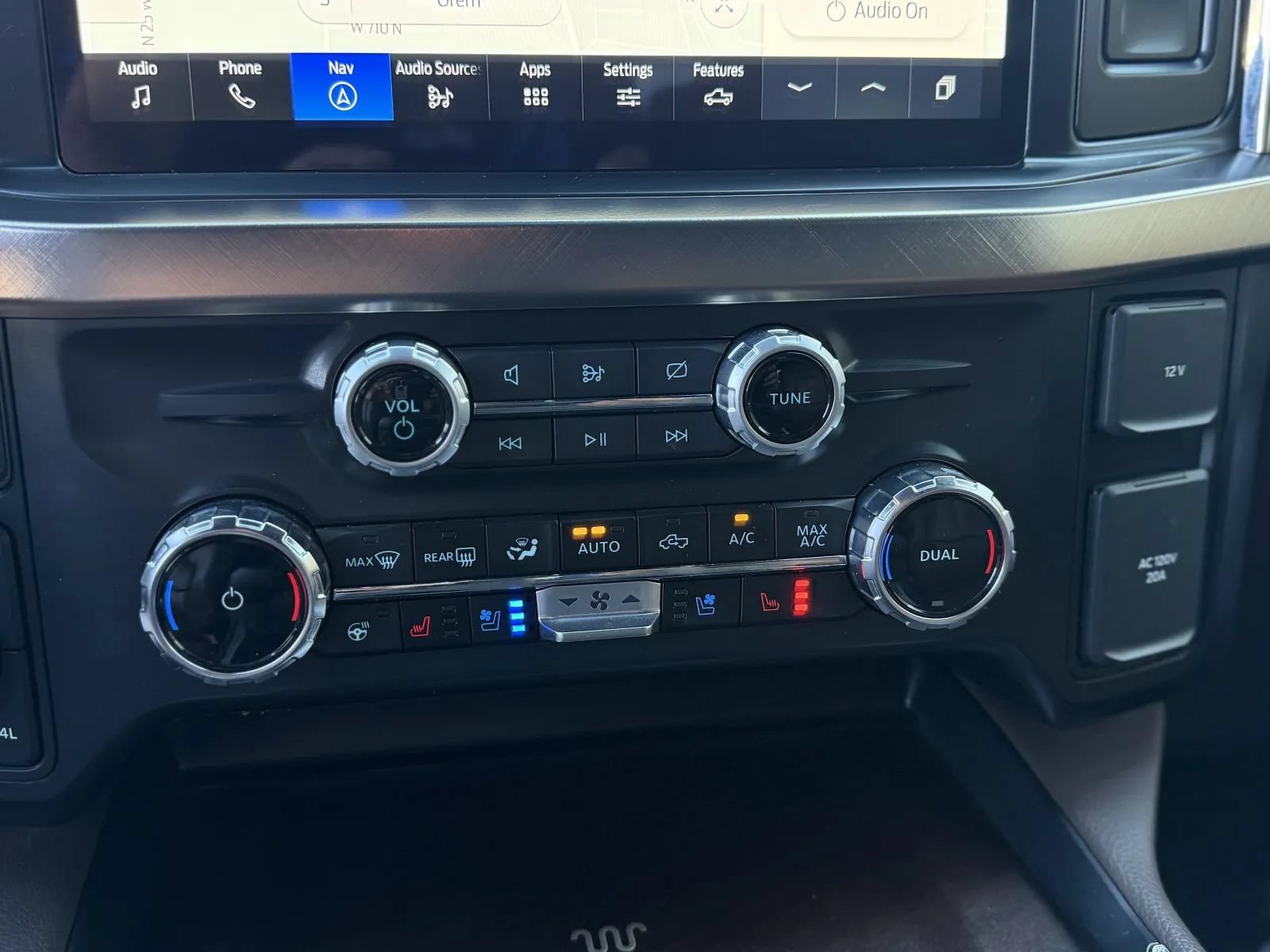 Used 2023 Ford F350 King Ranch w/ Chrome Package AWD/4WD image 40