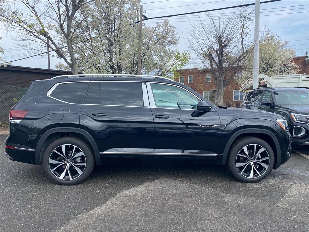 New 2026 Volkswagen Atlas SEL Premium R-Line image 2