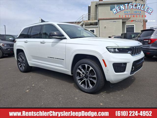 Certified 2022 Jeep Grand Cherokee Overland AWD/4WD image 1
