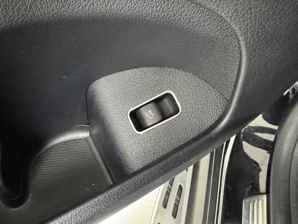 Used 2021 Mercedes-Benz GLE 450 4MATIC image 31