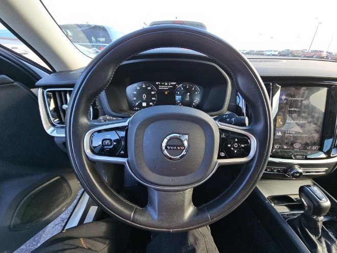 Used 2020 Volvo S60 T6 Inscription w/ Protection Package Premier image 4