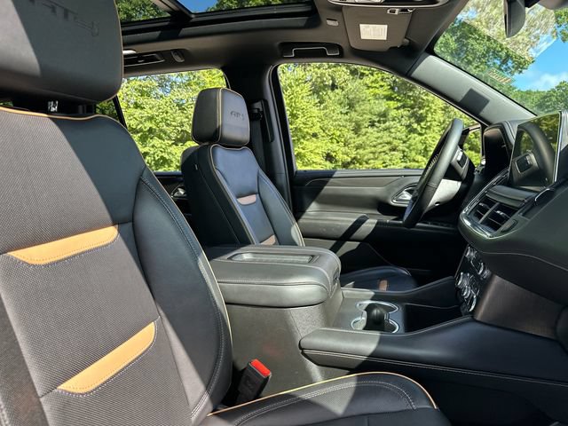 Certified 2024 GMC Yukon AT4 w/ AT4 Premium Package AWD/4WD image 17