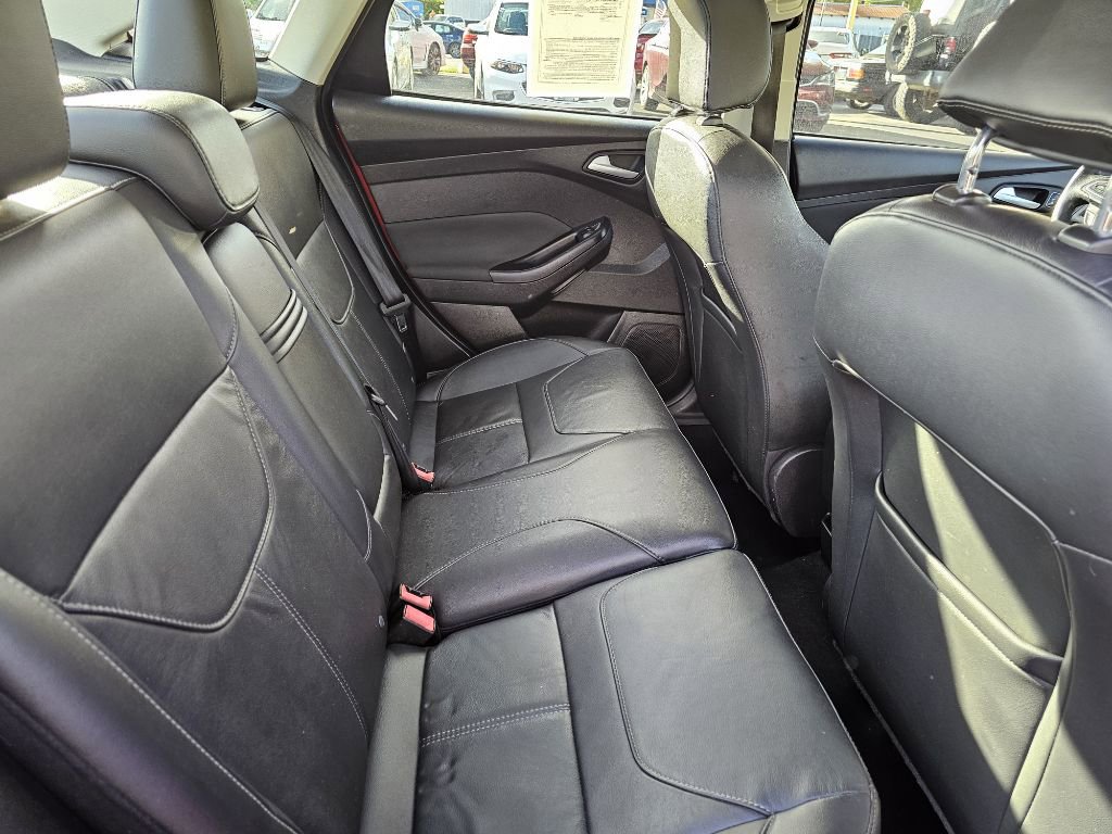 Used 2016 Ford Focus SE w/ Equipment Group 201A image 42