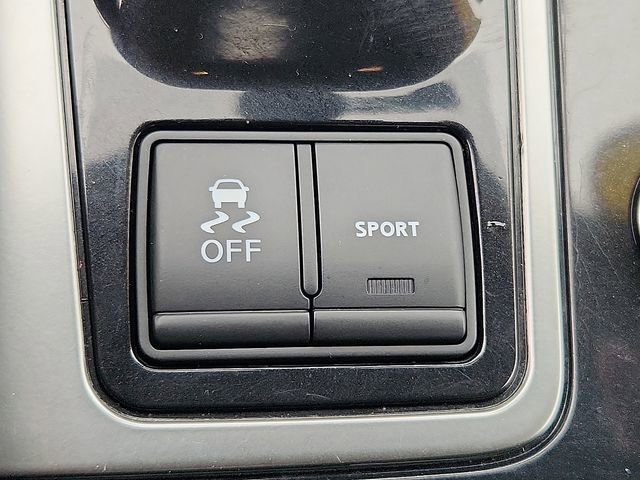 Used 2022 Nissan Maxima Platinum w/ Sport Mat Group FWD image 25