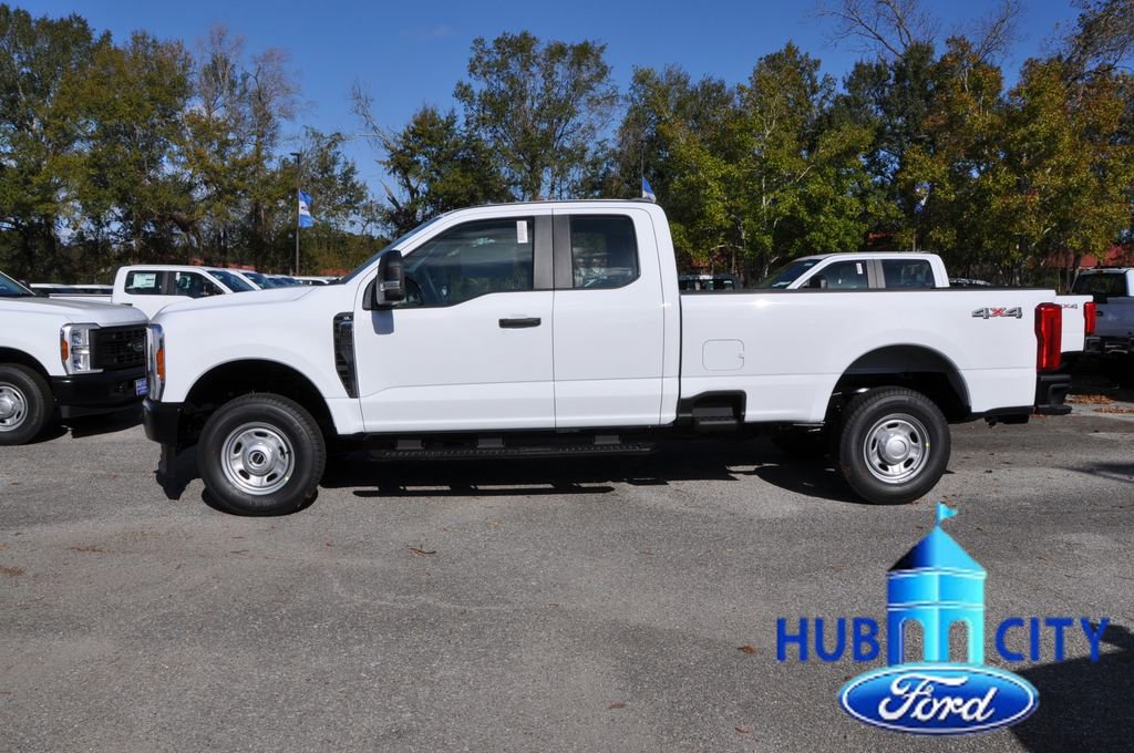 New 2026 Ford F250 XL image 2