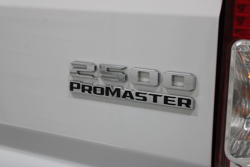Used 2025 RAM ProMaster 2500 w/ Convenience Group FWD image 21