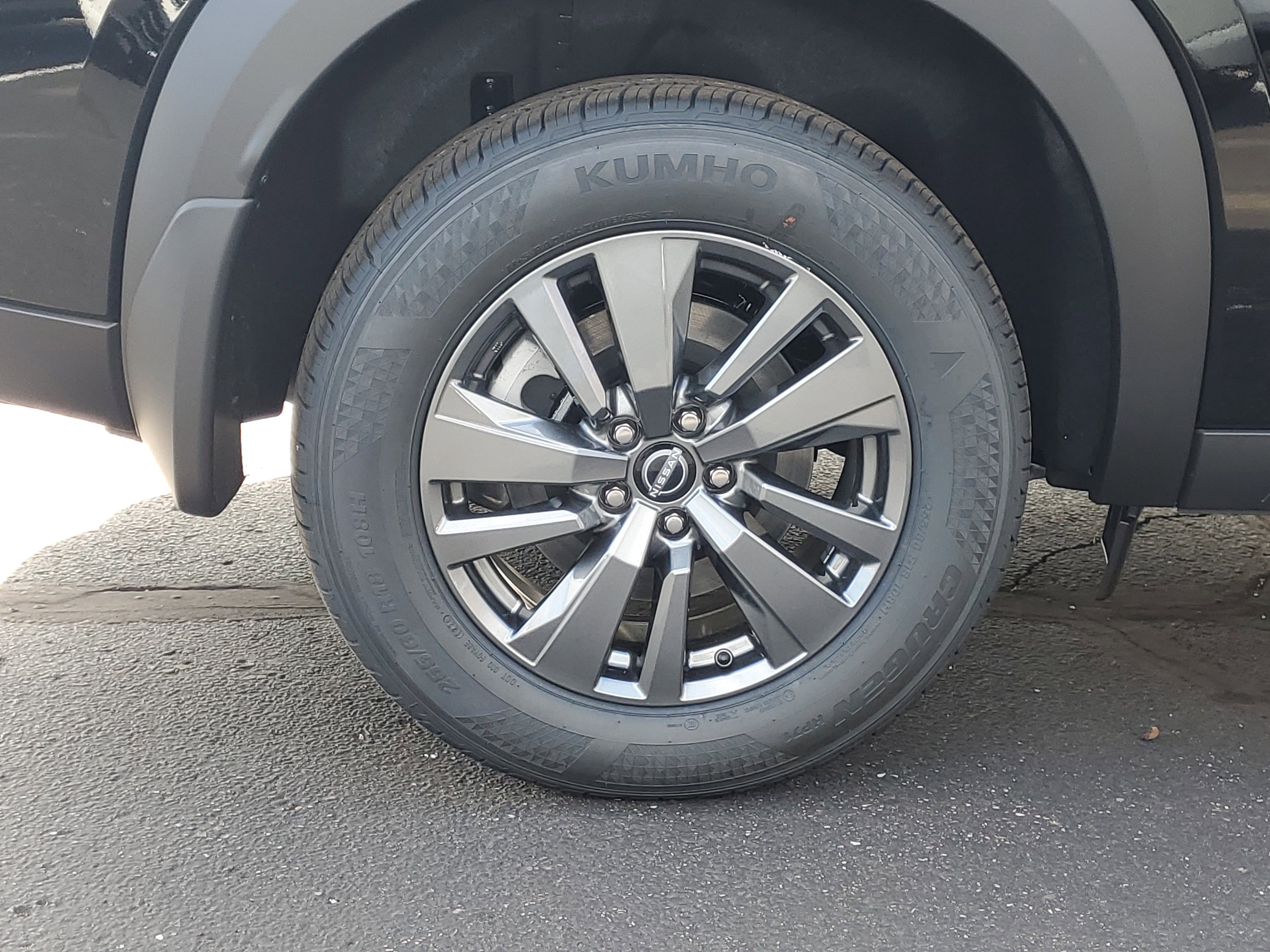 New 2026 Nissan Pathfinder SV w/ SV Premium Package image 32