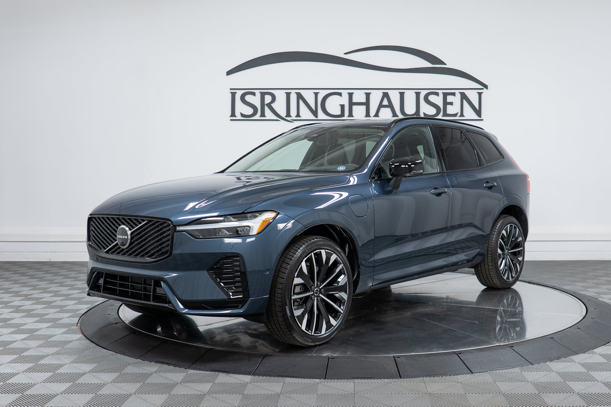 New 2027 Volvo XC60 T8 Ultra AWD/4WD image 1
