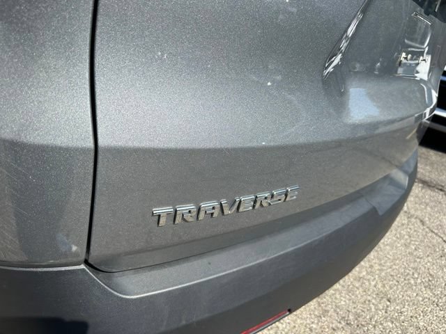 Used 2023 Chevrolet Traverse LT FWD image 18