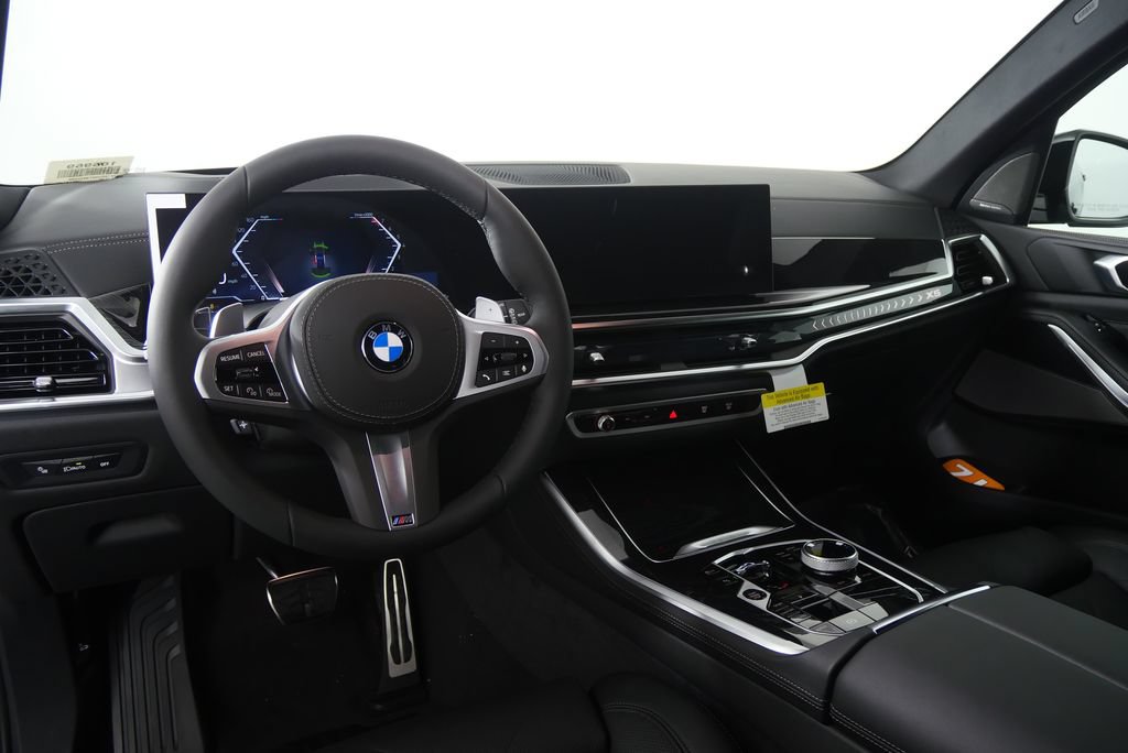 Used 2026 BMW X5 sDrive40i w/ Executive Package RWD image 18