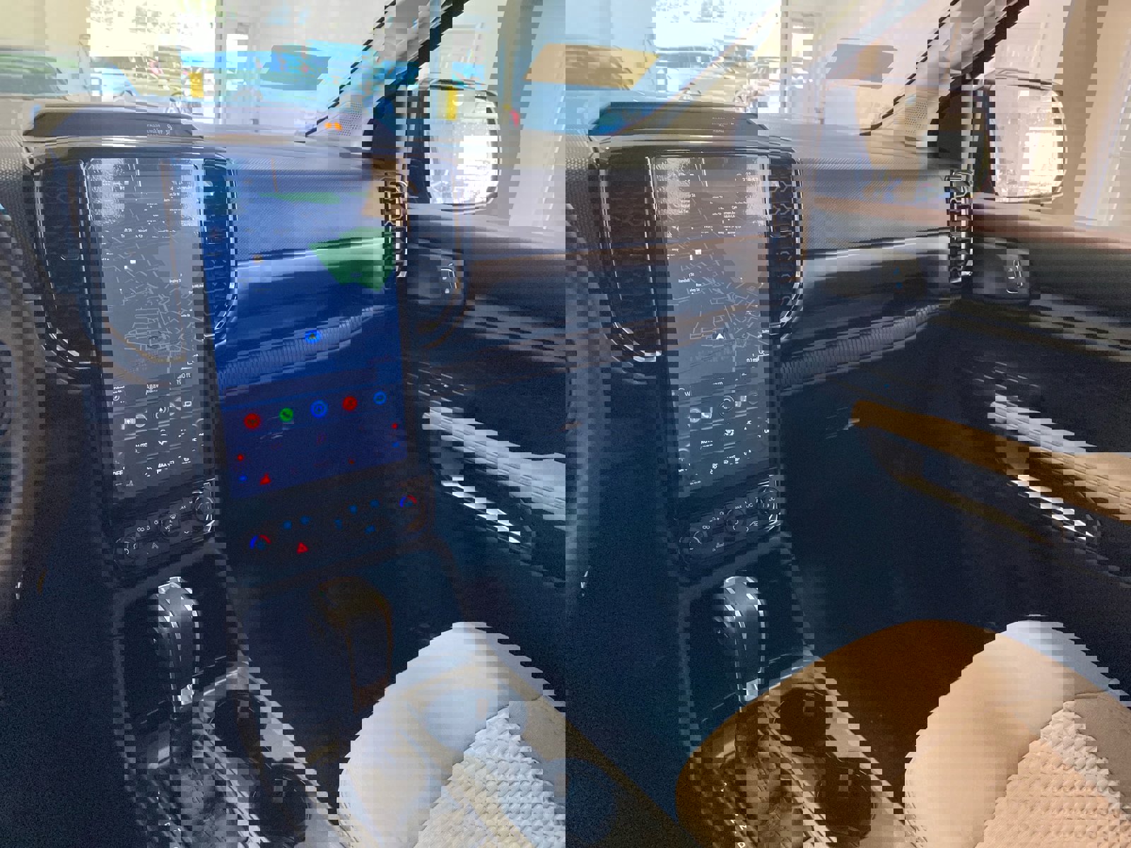 New 2025 Ford Ranger XLT w/ Equipment Group 301A High image 12