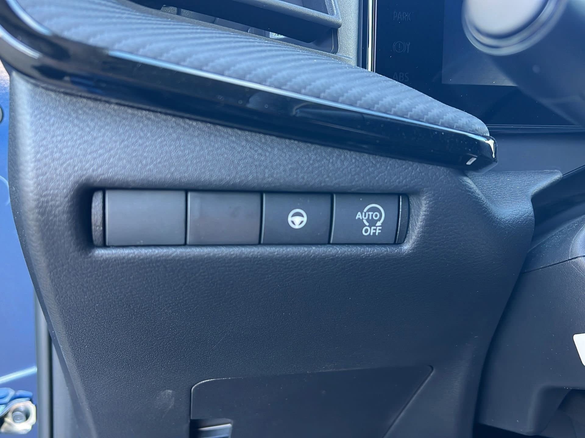 New 2026 Nissan Kicks SR w/ Cold Weather Package FWD image 25
